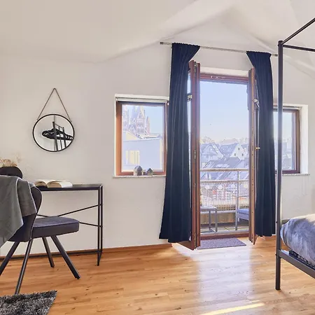 Traumferienwohnung Domblick I Parkplatz Inklusive I Zentral Gelegen I Altstadtnaehe I Netflix Limburg an der Lahn Exterior photo