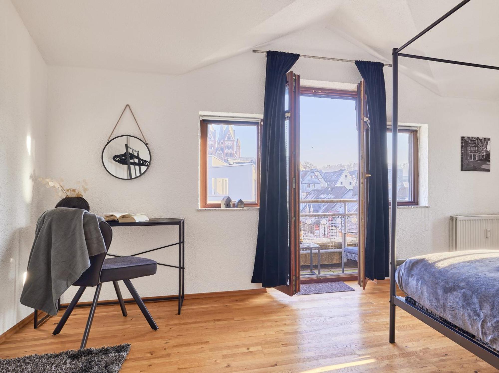 Traumferienwohnung Domblick I Parkplatz Inklusive I Zentral Gelegen I Altstadtnaehe I Netflix *